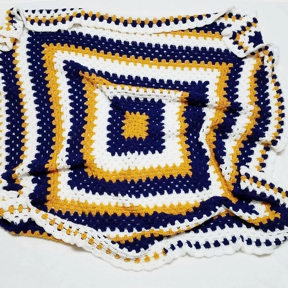 VINTAGE 80s Granny Square Throw Afghan Blanket